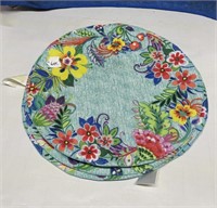 6 Matching Round Floral Place Mats