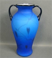 Fenton/Fetty Brave Heart Blue Hanging Hearts Vase