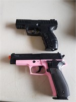 2 BB Guns Pistol