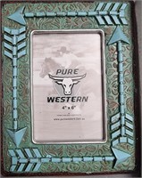 (Private) PURE WESTERN PHOTO FRAME