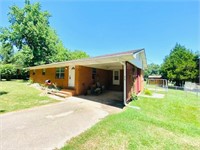 3 Bedroom Brick Home Great Investment Opportunity!