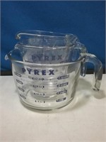 Group of three Pyrex measuring cups great