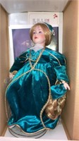B2) Dolls: Rapunzel by Danbury Mint - new in box