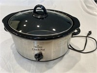 E1)Rival Slow Cooker,Crock Pot, 4 1/2 Quart, Model