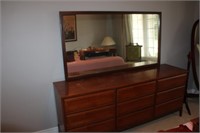 Dresser & Mirror, 9 Drawers 72x18x62H