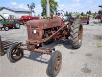 Farmall 300 Gas Tractor, Wide Front, Fast Hicth