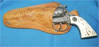 Vintage Hubley Texan Jr Revolver Cap Gun