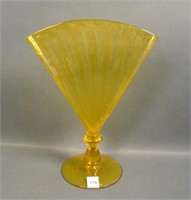 Steuben Bristol Yellow Interior Optic Fan Vase