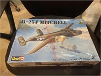 REVELL B-25J BILLY MITCHELL