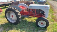 Ford 8N Tractor- non runnning