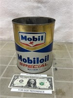 Vintage Mobil motor oil one gallon tin