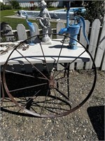 Iron wagon wheel