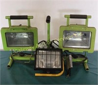 1 green duo work lights and a solo yellow work