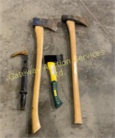 Axes x3 and a nail puller