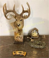 Wildlife collections
Pocket knives , statue and