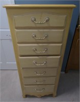 Ethan Allen Seven Drawer Chest of Drawers.