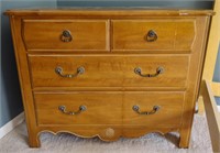 Ethan Allen French Wooden 4-Drawer Dresser