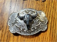 Steer head  belt buckle