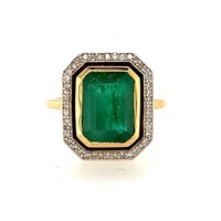 18ct Y/G Emerald 4.90ct & Dia ring
