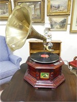 HIS MASTERS VOICE TABLE TOP RECORD PLAYER
