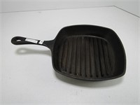EMERIL 10" CAST IRON FRY PAN