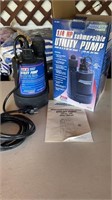 Submersible utility pump