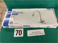 PULL DOWN KITCHEN FAUCET LIKE NEW