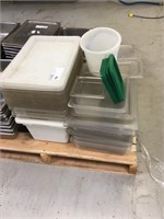 1LOT, 3 STACKS ASSORTED SIZED CAMBRO PLASTIC