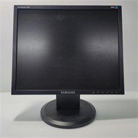 Samsung 740N LCD Monitor -17"