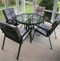 Beautiful patio set, 4 chairs - FL