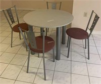 Condo sized table and 4 chairs - FL