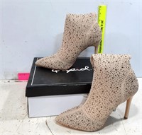 New Qupid Women's Size 6 Champagne Mesh High Heel