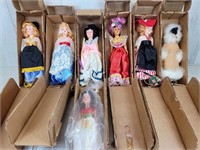 7 Vtg 1940's ARCO Dolls of the World