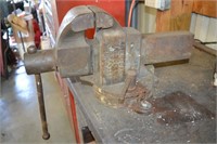 American Red Seal No. 64 swivel vise