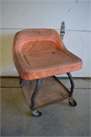 Snap-On JCH300 creeper chair