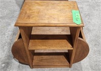 Wooden Side Table/Magazine Rack, measures 24 x