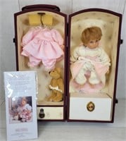 Lee Middleton Original Vintage Doll w/ Case