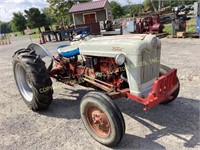 FORD 600 TRACTOR W/ 3-POINT & PTO RUNS/MOVES