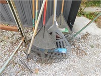 LEAF AND GARDEN RAKES