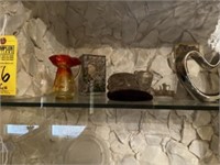 ASSORTED PIECES - PORCELAIN, GLASS, METAL, WOOD,