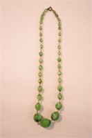 GREEN SWIRL GLASS & CRYSTAL BEADED NECKLACE