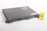 SHURE PA821A Antenna Combiner (470 - 952 MHz)