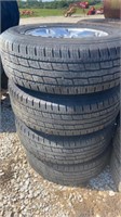 (4) Jeep Tires and Rims 255/70R18