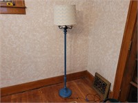 Mid-century floor lamp. 61ins.