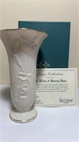 Lenox the Lillies of Beauty Vase 7” Ivory Gold