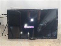 24" FLAT SCREEN TV WITH WALL MOUNT