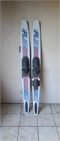 Pair of Connally Flex 250 slalom water skis
