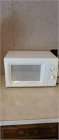 Gold star intellowave even heat system microwave