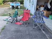 3 Folding bag lawn chairs