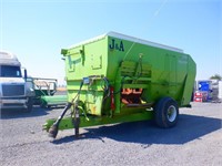 2000 J & A 6500 Horizontal Feed Mixer Wagon